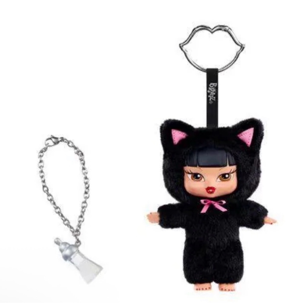 Bratz Bratziez Iconz Series Plush Pendant Blind Box - black kitty